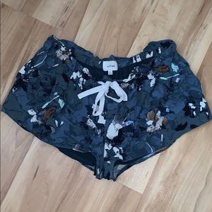 Aritzia Wilfred shorts
